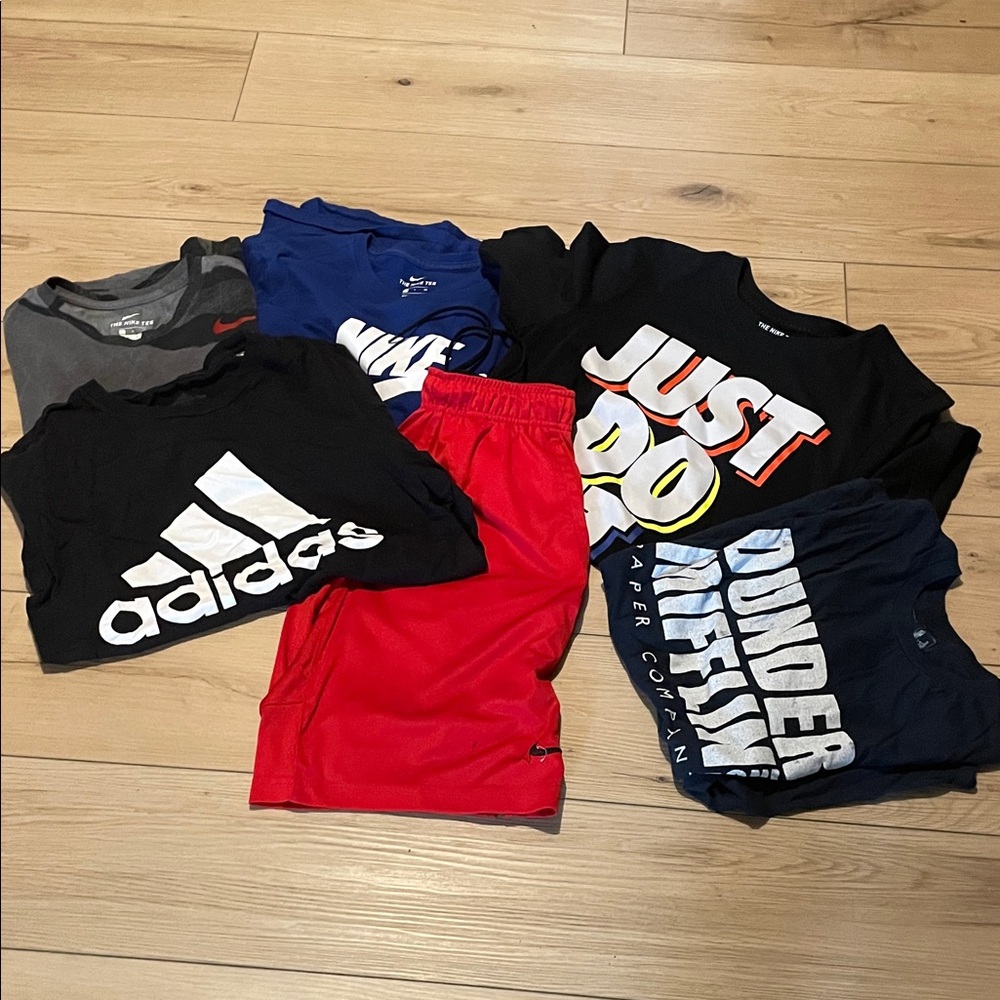 Men’s Size Small Bundle